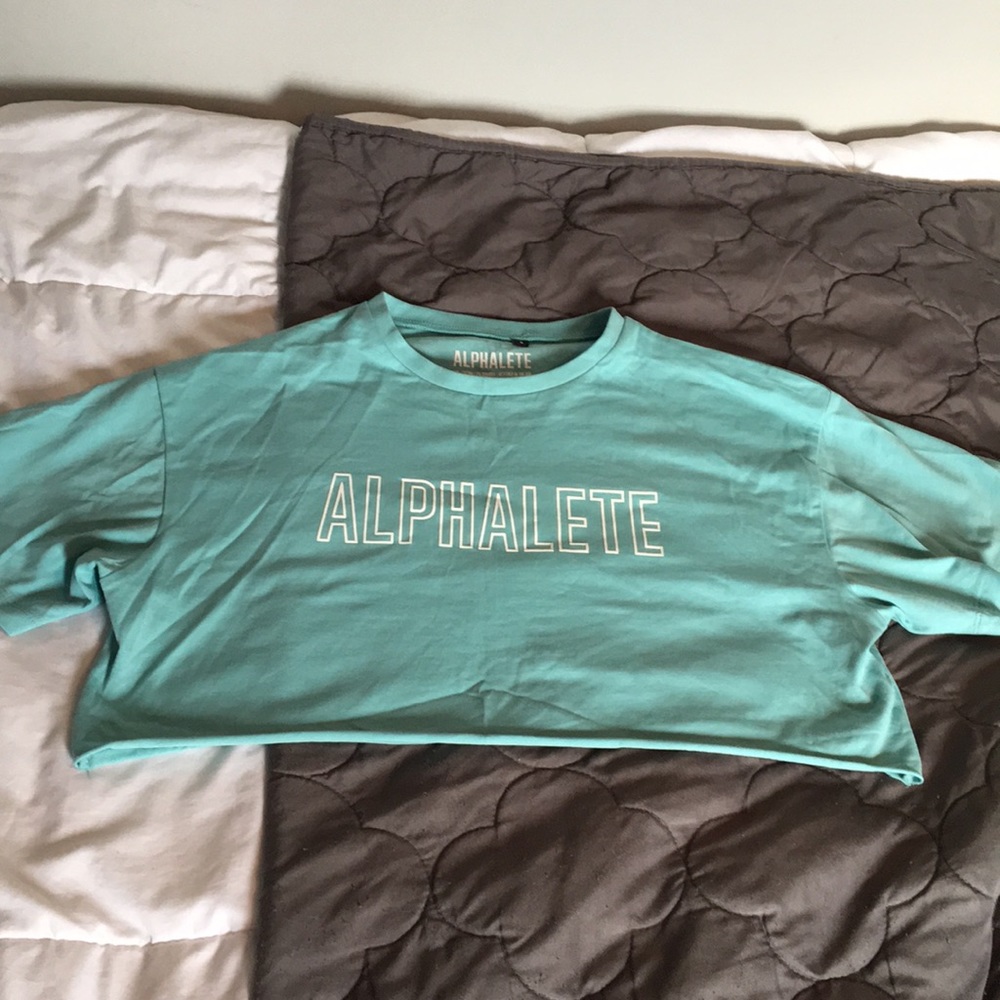 Alphalete crop top